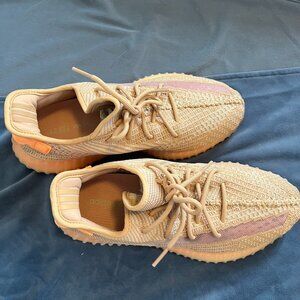 YEEZY boost 350 and Supreme bundle